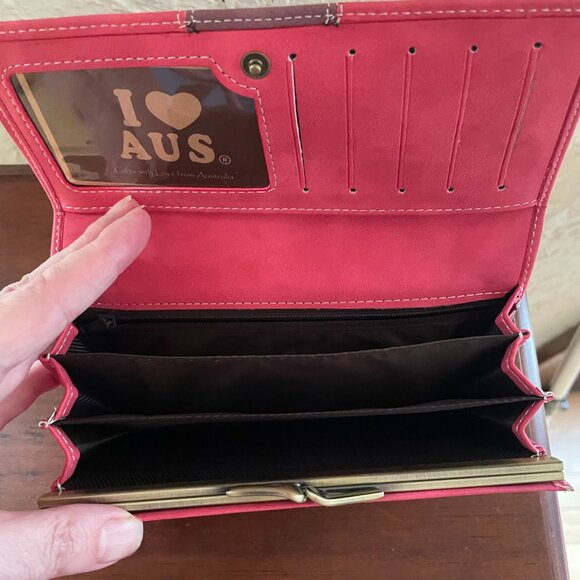I ❤️ Aus Pink and Purple Wallet - Picture 3 of 6